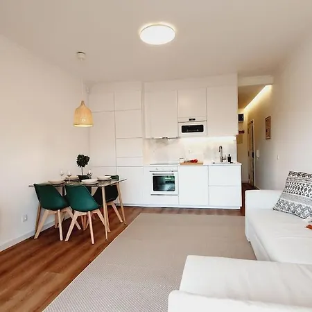 Lindo Junto à E Marina Com Piscina Apartamento Quarteira